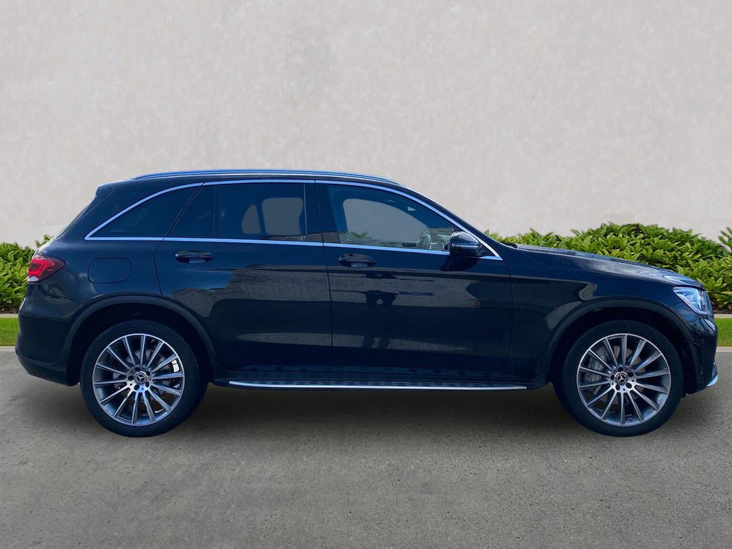 Used Mercedes-Benz GLC 2022 for sale - 76437289: Photo 3