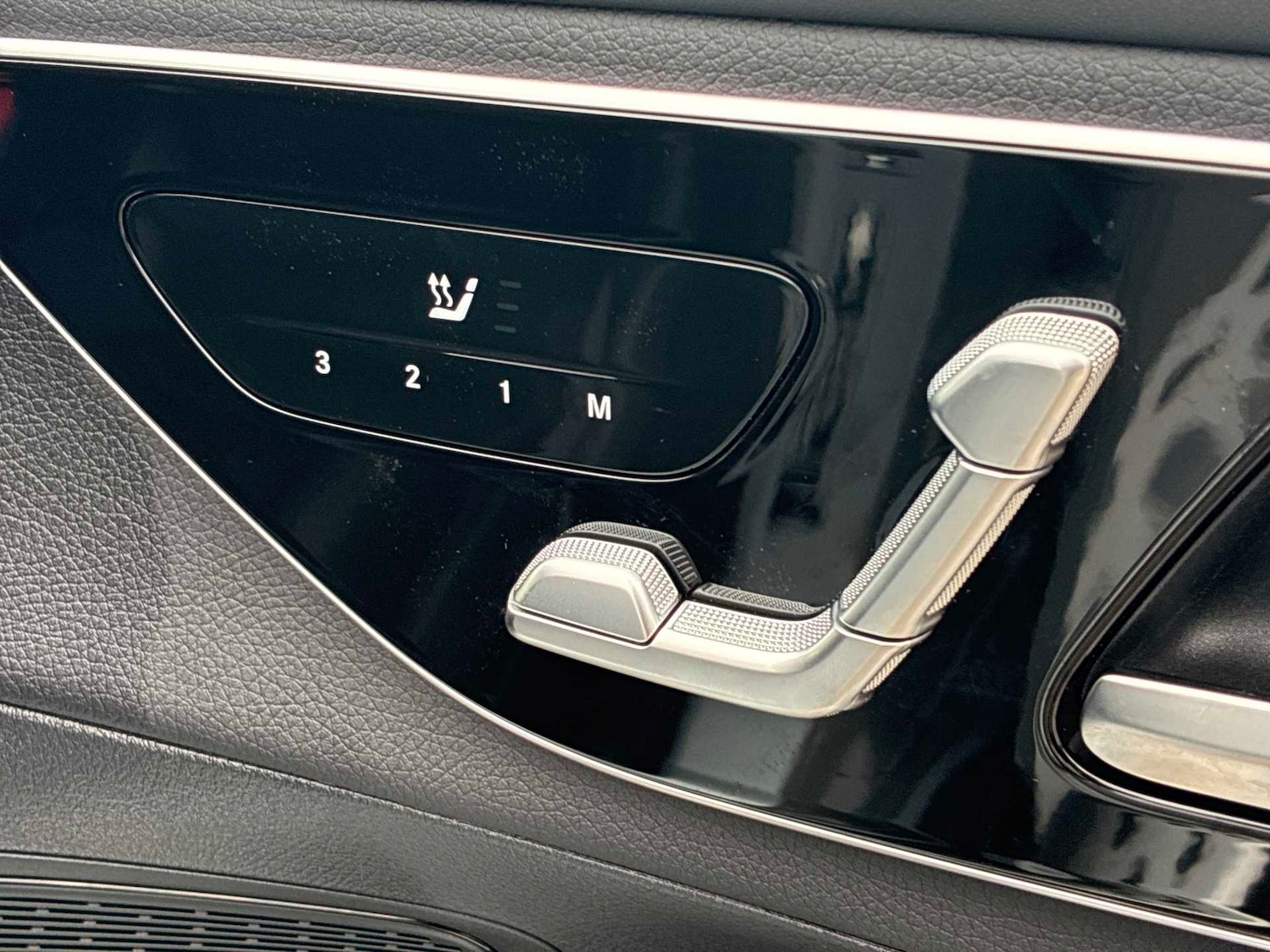 Used Mercedes-Benz GLC 2025 for sale - 78026116: Photo 30