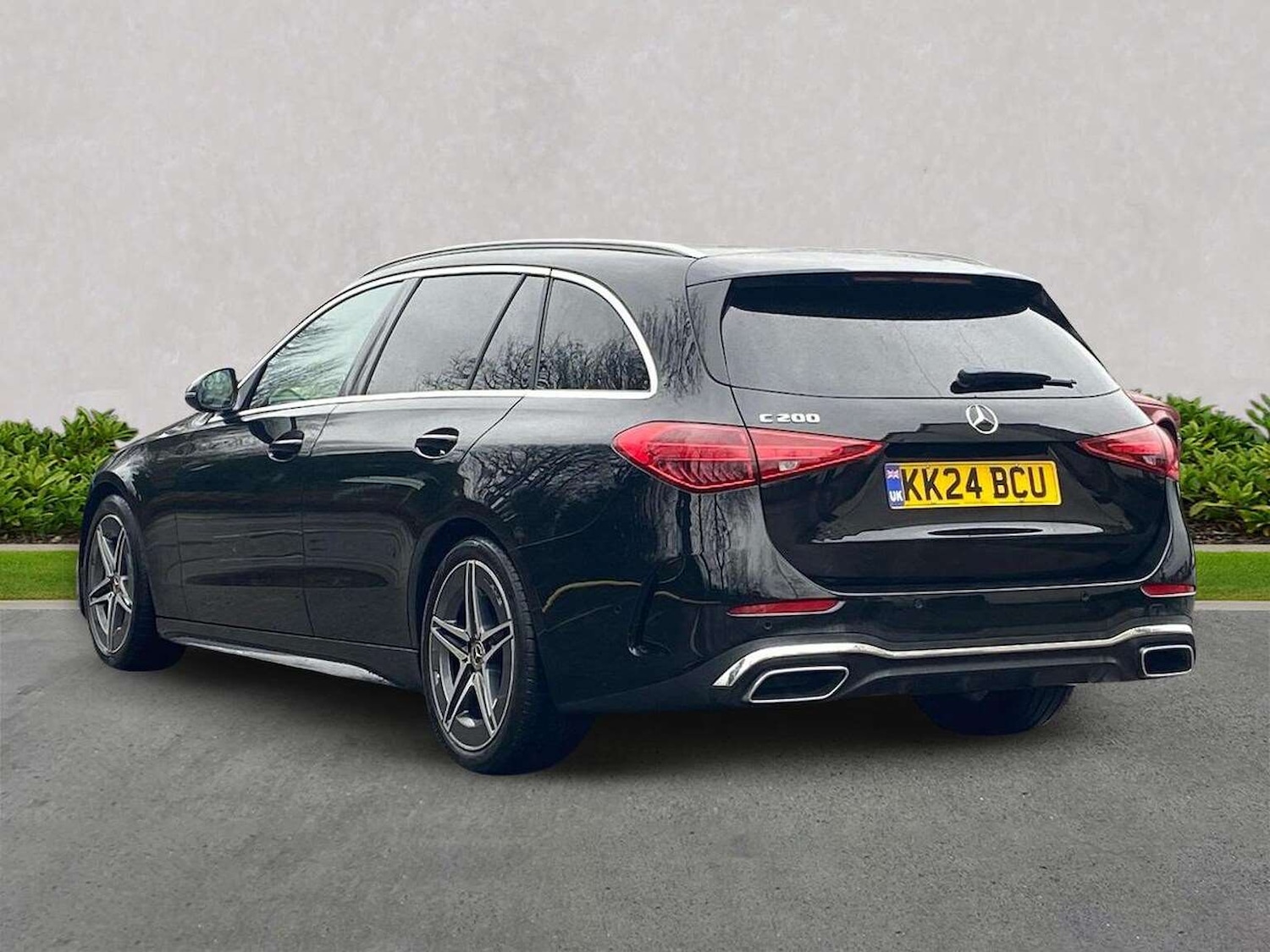 Used Mercedes-Benz C Class 2024 for sale - 77687998: Photo 2