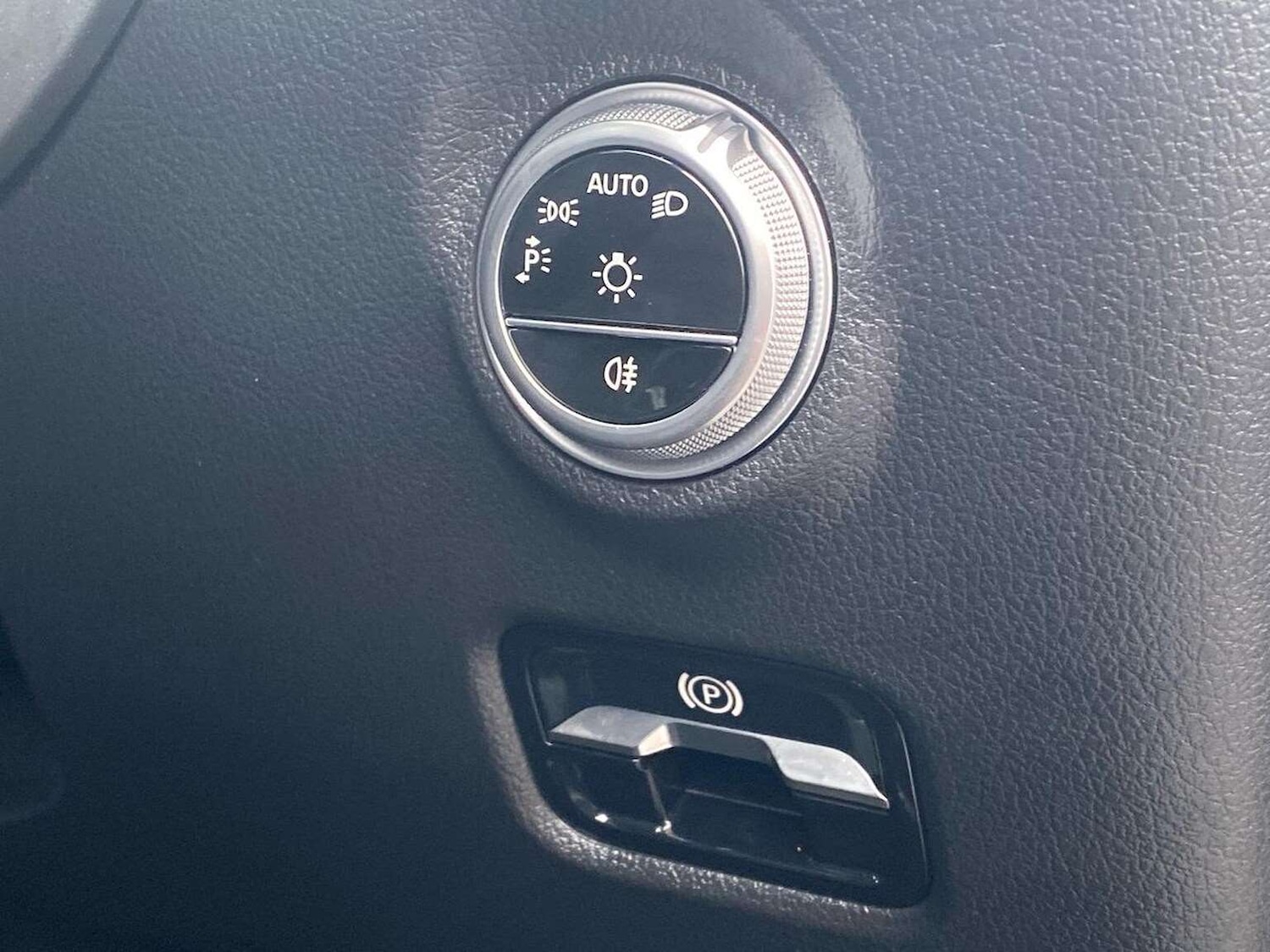 Used Mercedes-Benz C Class 2024 for sale - 77687998: Photo 22