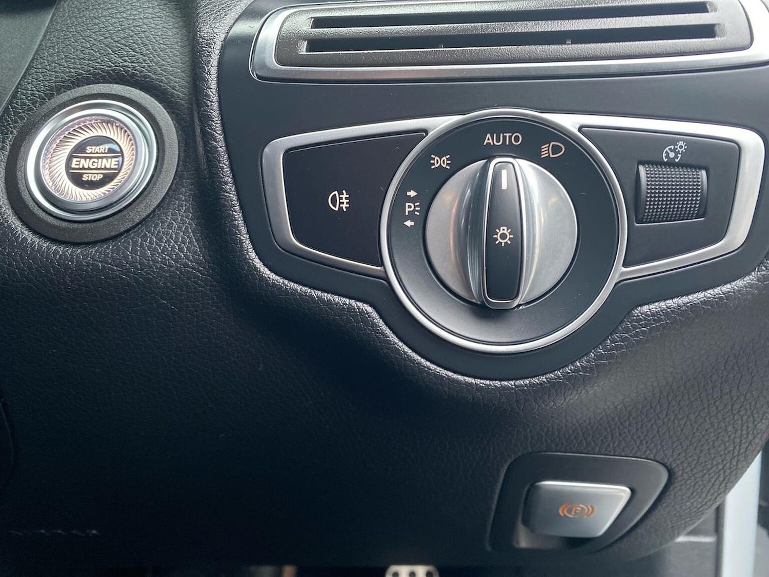 Used Mercedes-Benz C Class 2020 for sale - 76594665: Photo 22