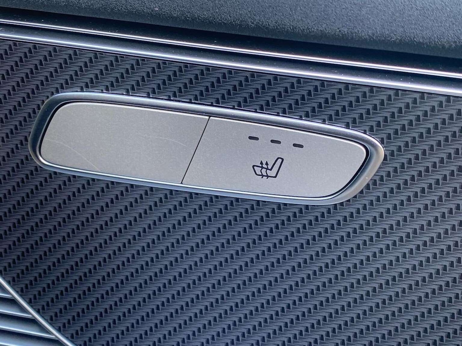 Used Mercedes-Benz EQC 2023 for sale - 77688071: Photo 30