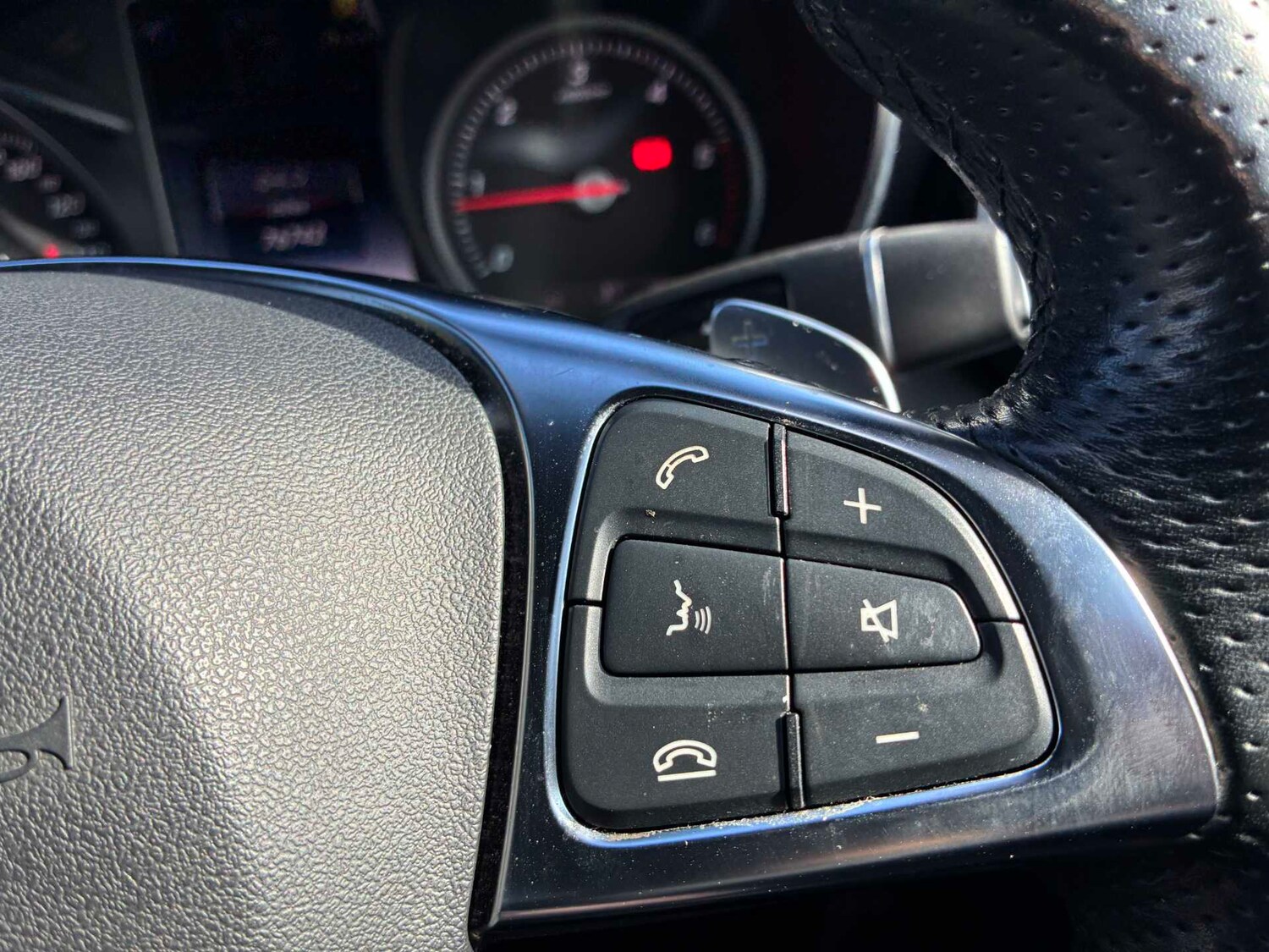 Used Mercedes-Benz GLC 2018 for sale - 78064467: Photo 23