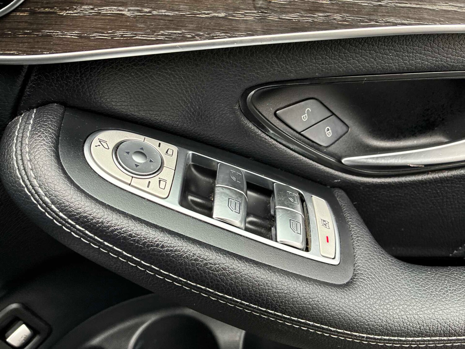 Used Mercedes-Benz GLC 2019 for sale - 78193902: Photo 21