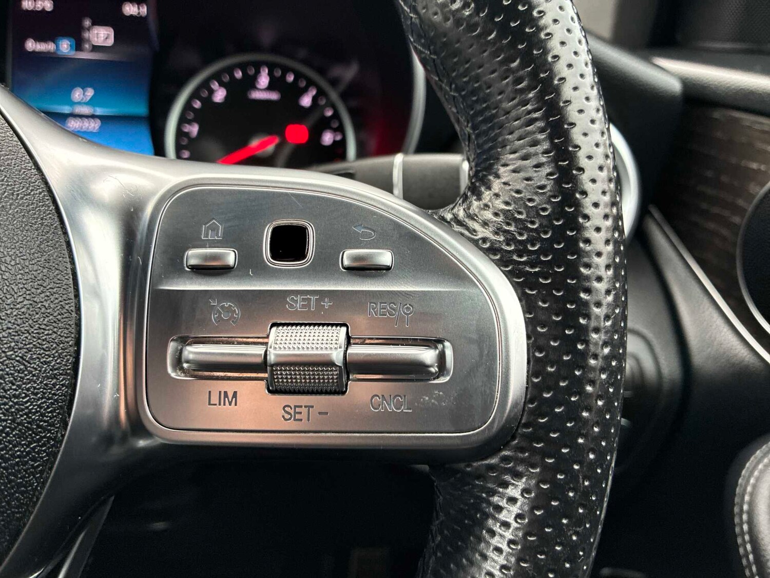 Used Mercedes-Benz GLC 2019 for sale - 78193902: Photo 23