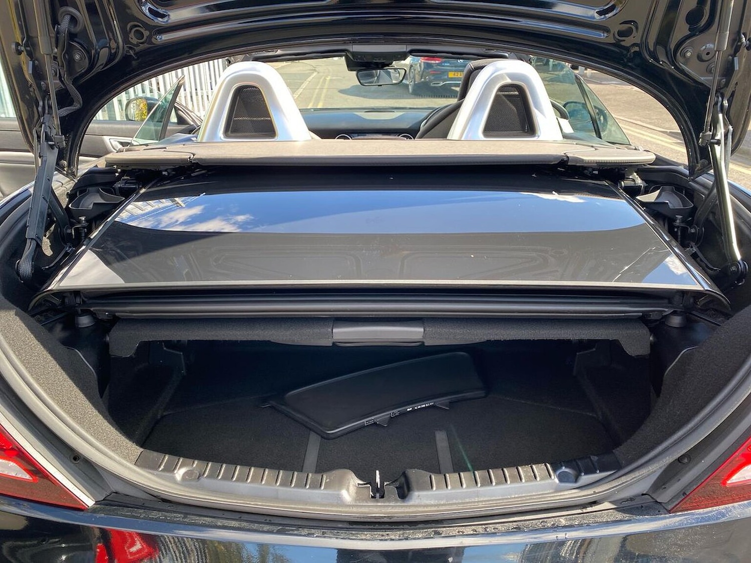 Used Mercedes-Benz SLC 2020 for sale - 76040645: Photo 17