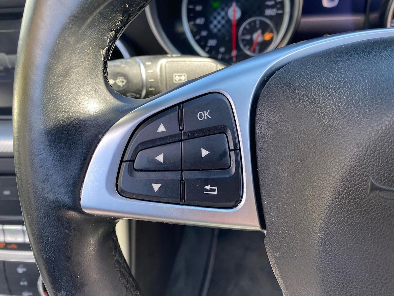 Used Mercedes-Benz SLC 2020 for sale - 76040645: Photo 26