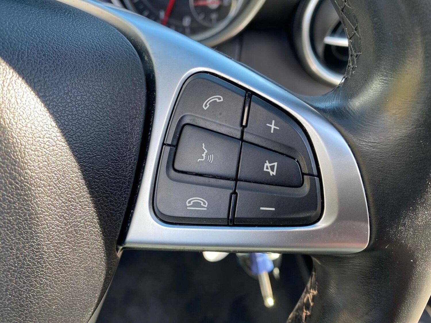 Used Mercedes-Benz SLC 2020 for sale - 76040645: Photo 27