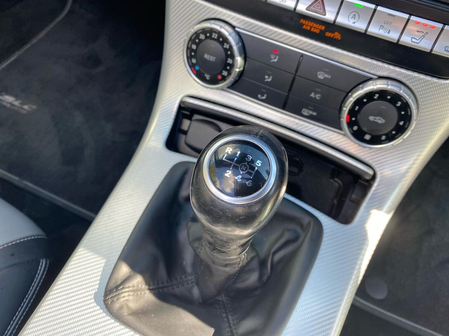 Used Mercedes-Benz SLC 2020 for sale - 76040645: Photo 32