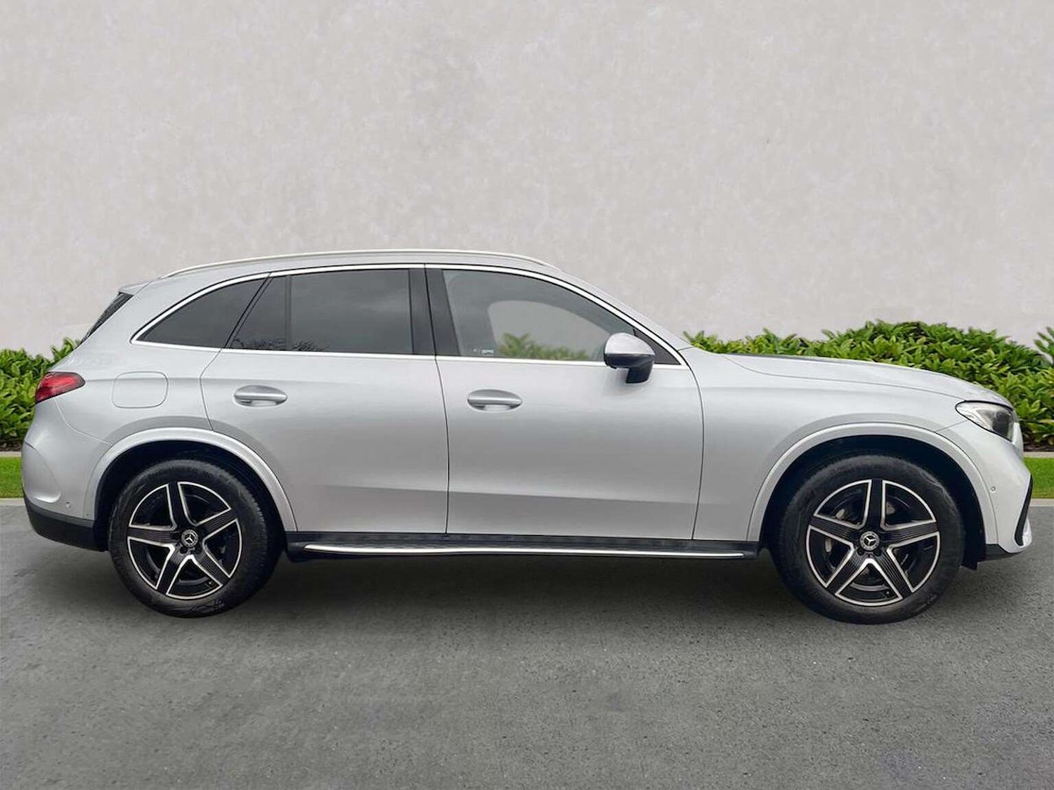 Used Mercedes-Benz GLC 2023 for sale - 77688032: Photo 3