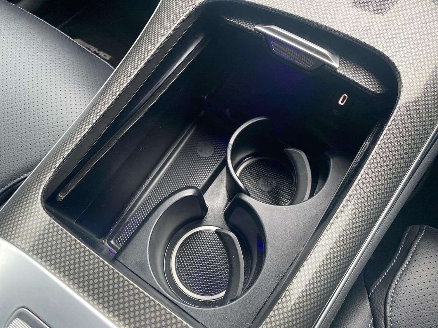 Used Mercedes-Benz GLC 2023 for sale - 77688032: Photo 32