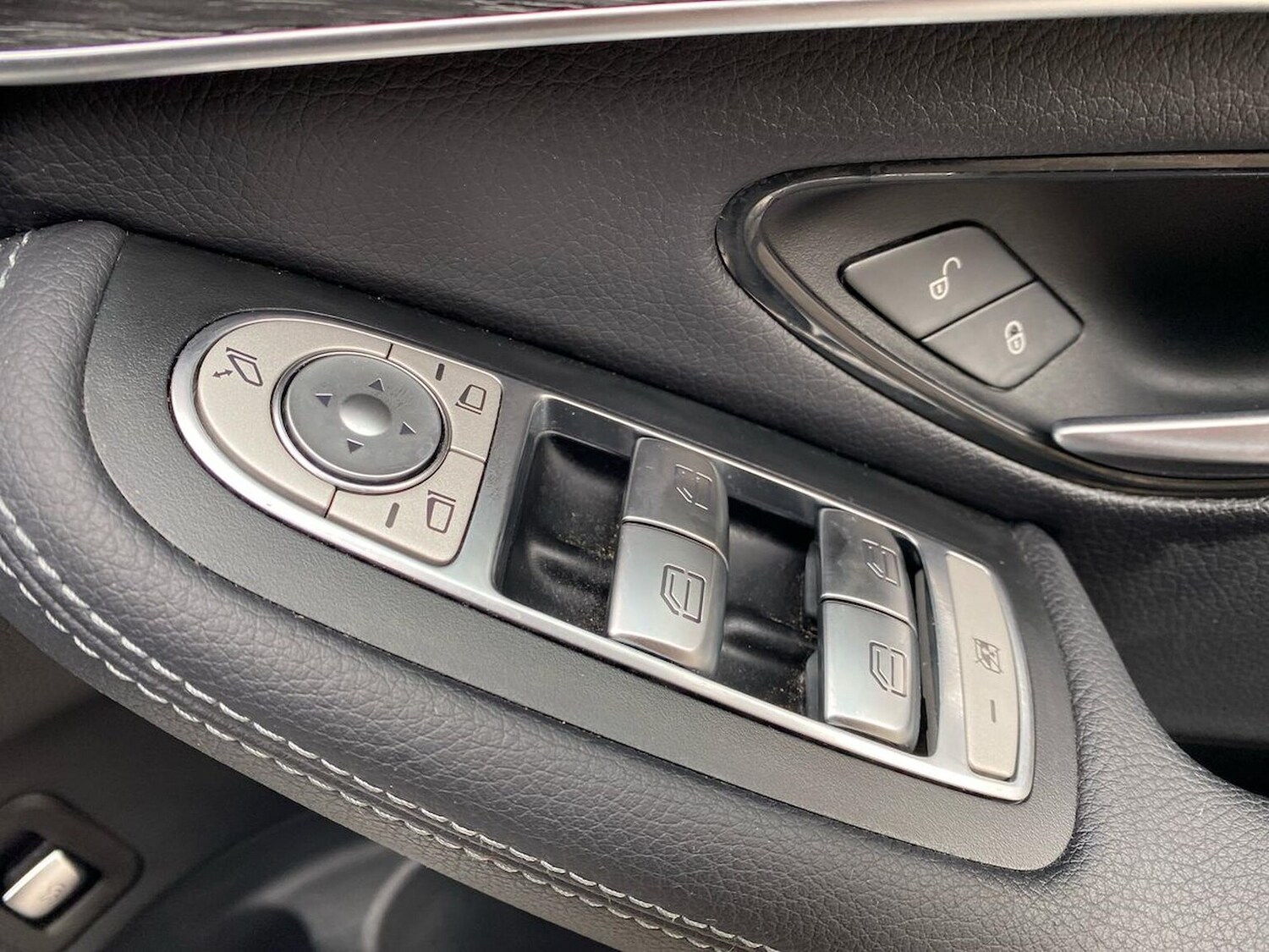 Used Mercedes-Benz GLC 2022 for sale - 76490560: Photo 21