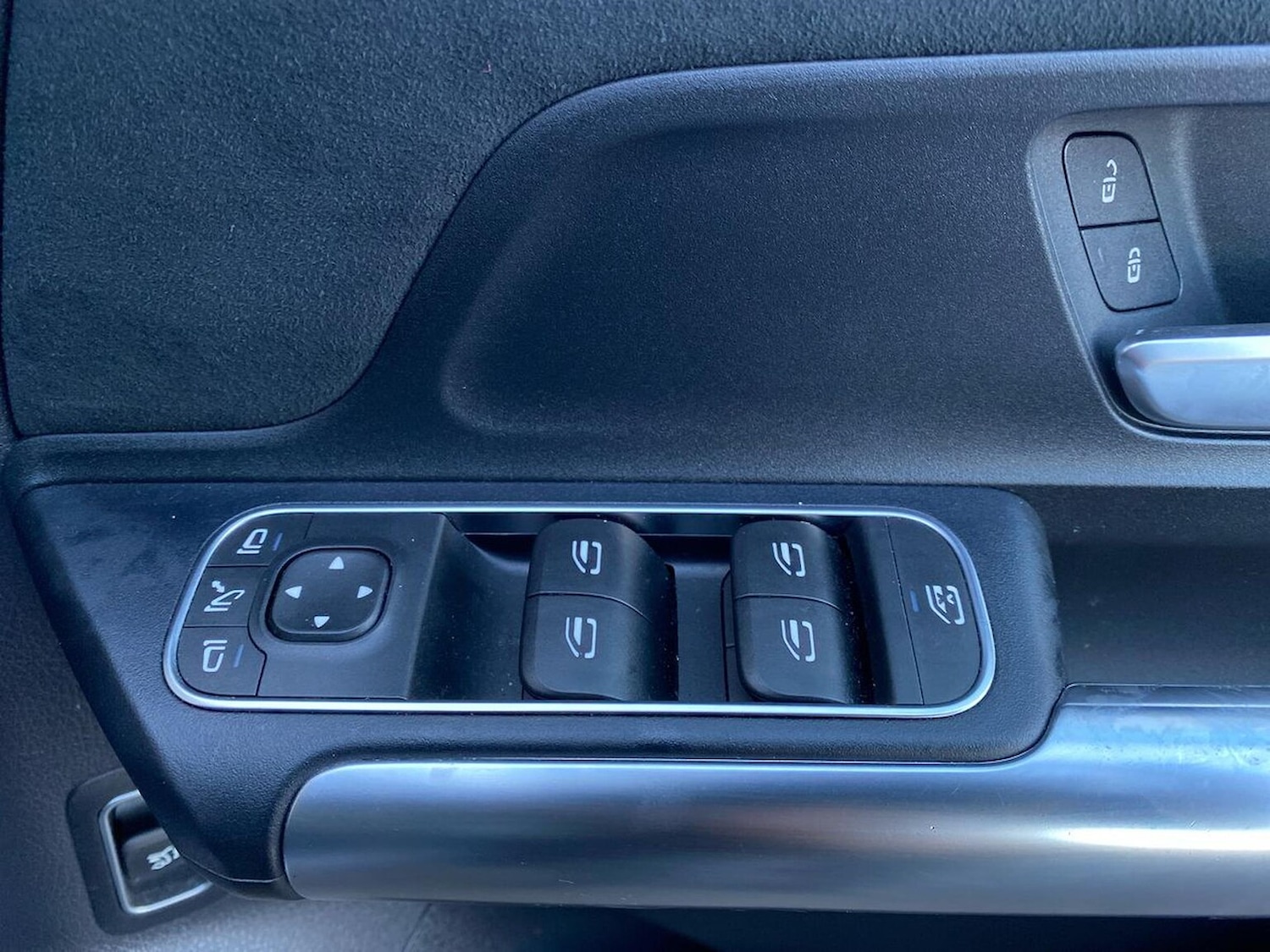 Used Mercedes-Benz EQA 2021 for sale - 76879705: Photo 21