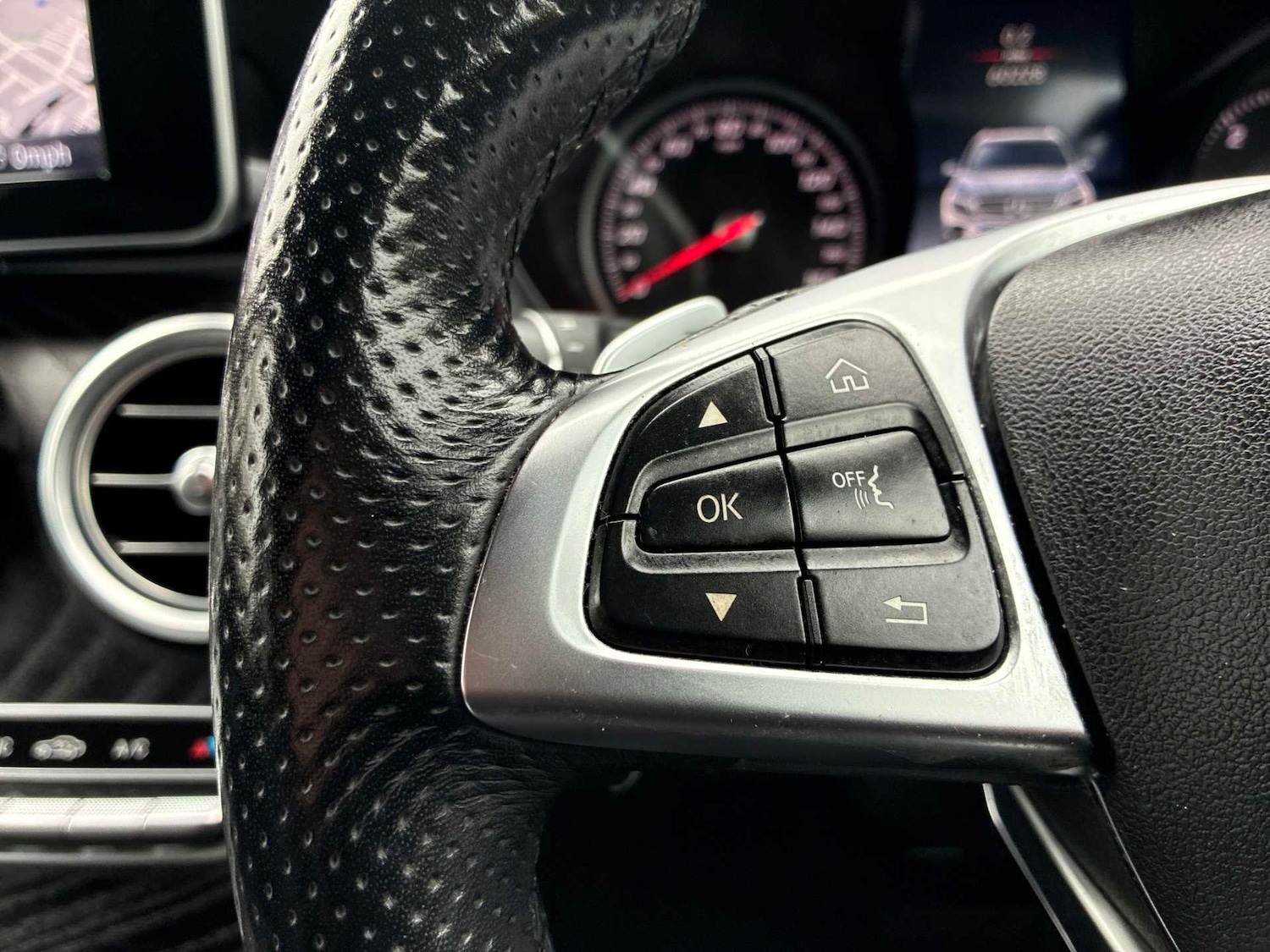 Used Mercedes-Benz GLC 2018 for sale - 78131810: Photo 22