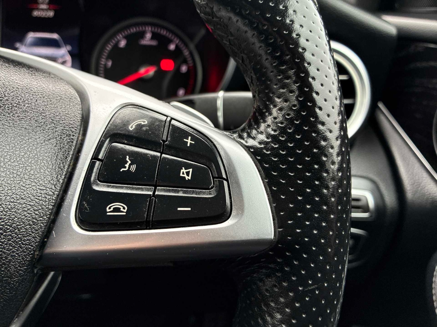 Used Mercedes-Benz GLC 2018 for sale - 78131810: Photo 23