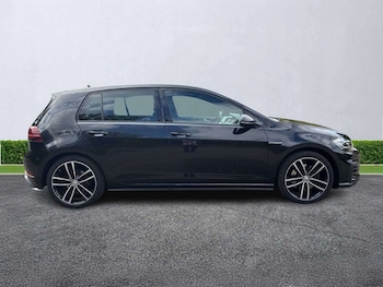Used Volkswagen Golf 2018 for sale - 79537682: Photo