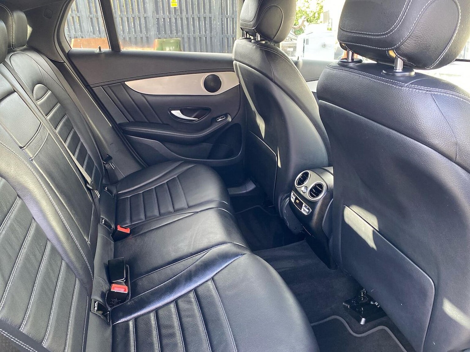 Used Mercedes-Benz GLC 2021 for sale - 76365076: Photo 16