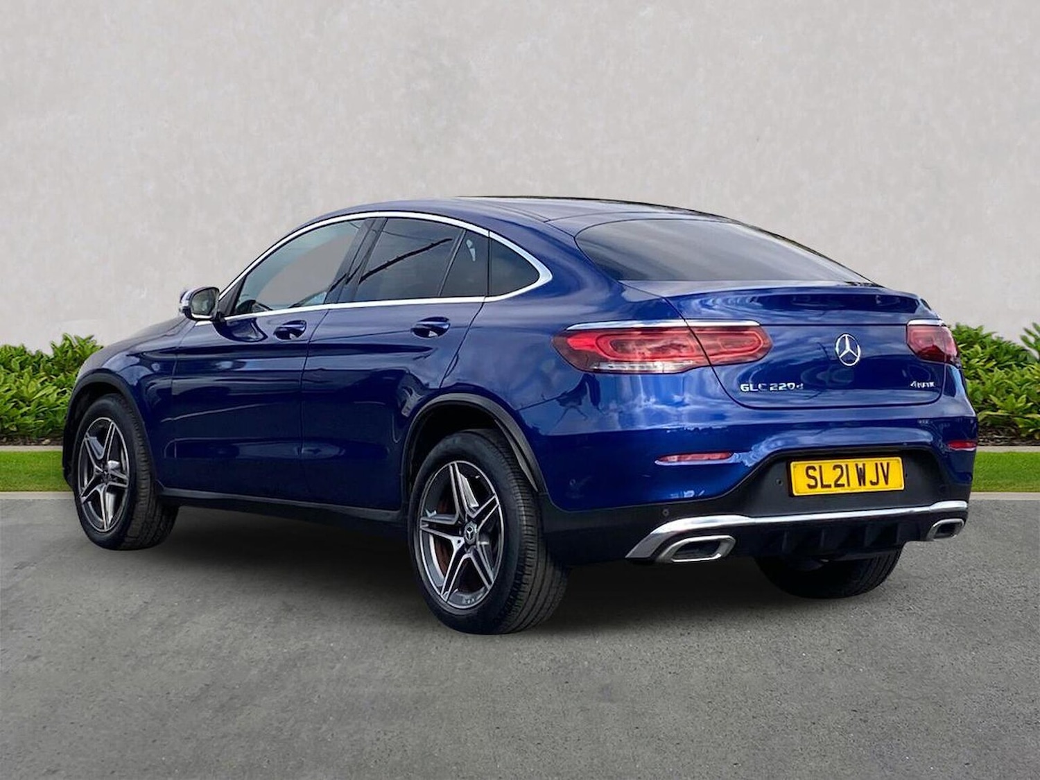 Used Mercedes-Benz GLC 2021 for sale - 76365076: Photo 2