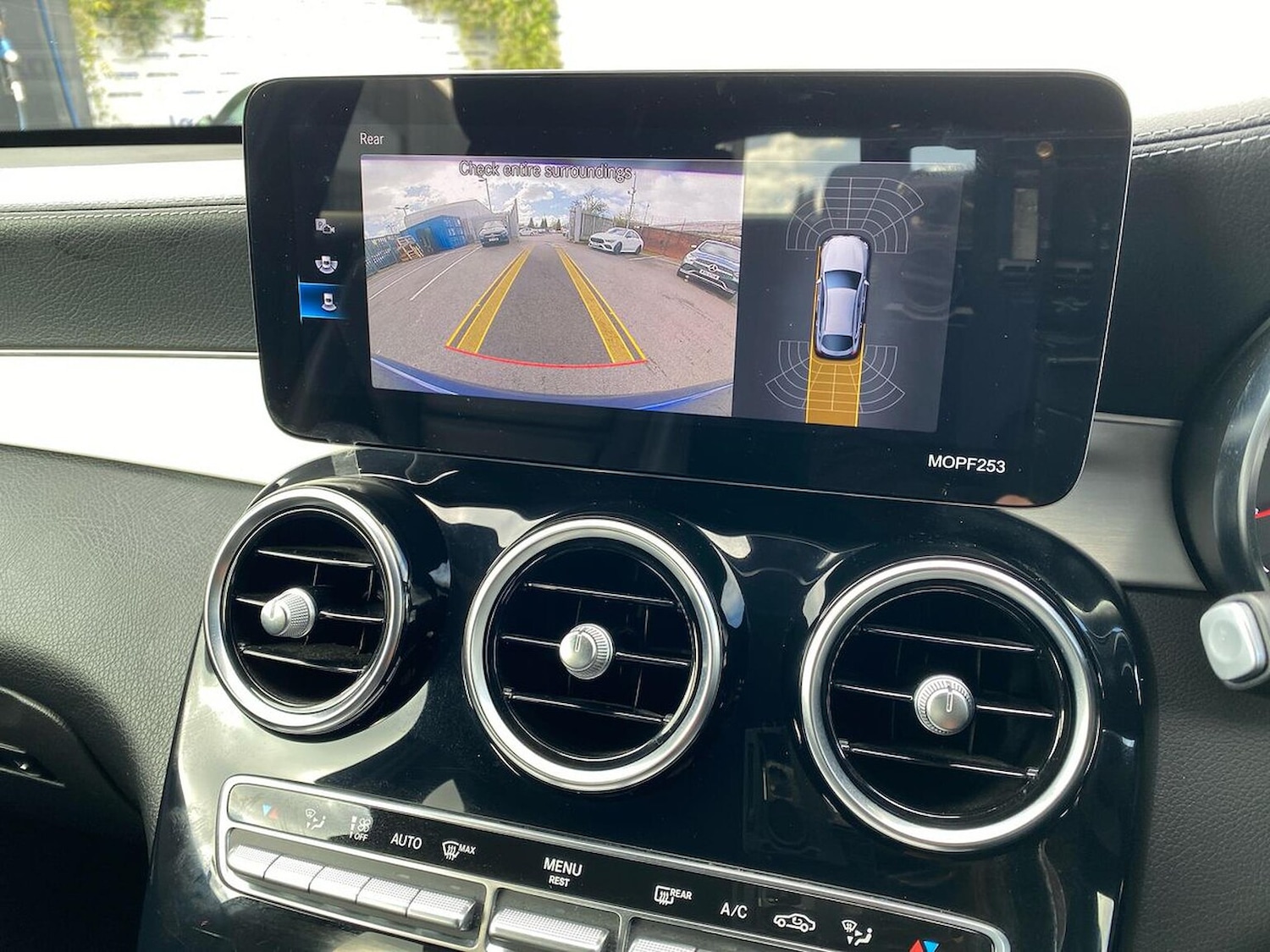 Used Mercedes-Benz GLC 2021 for sale - 76365076: Photo 23