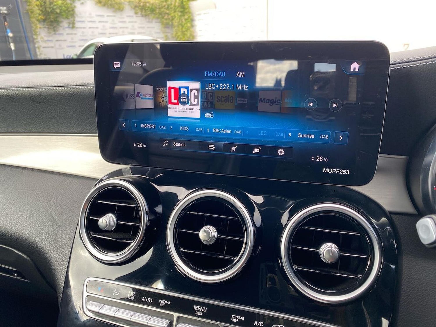 Used Mercedes-Benz GLC 2021 for sale - 76365076: Photo 25