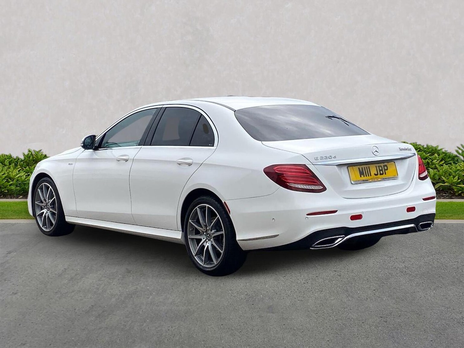 Used Mercedes-Benz E Class 2019 for sale - 76518609: Photo 2