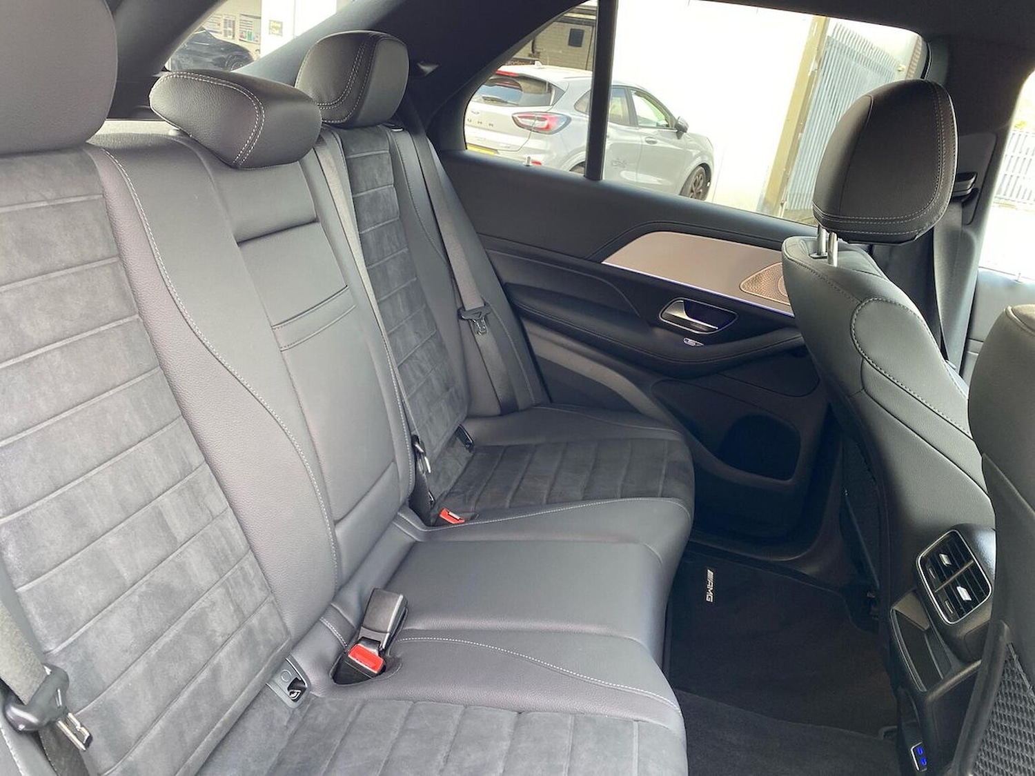 Used Mercedes-Benz GLE 2025 for sale - 76319640: Photo 16