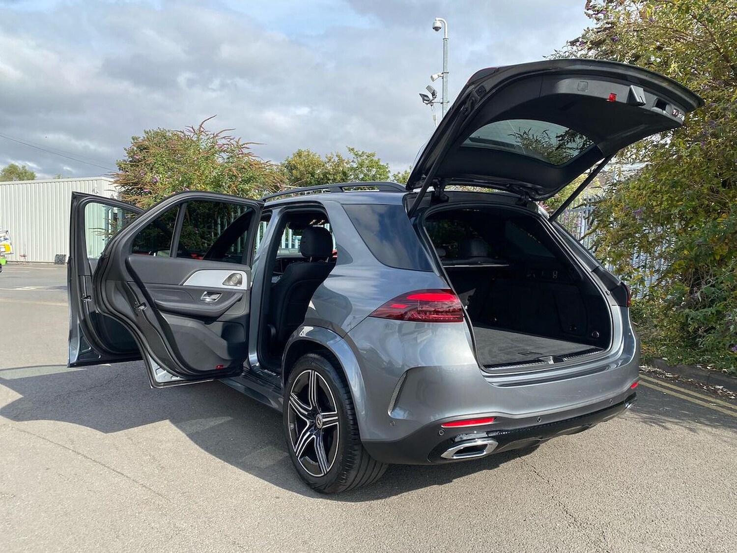 Used Mercedes-Benz GLE 2025 for sale - 76319640: Photo 40