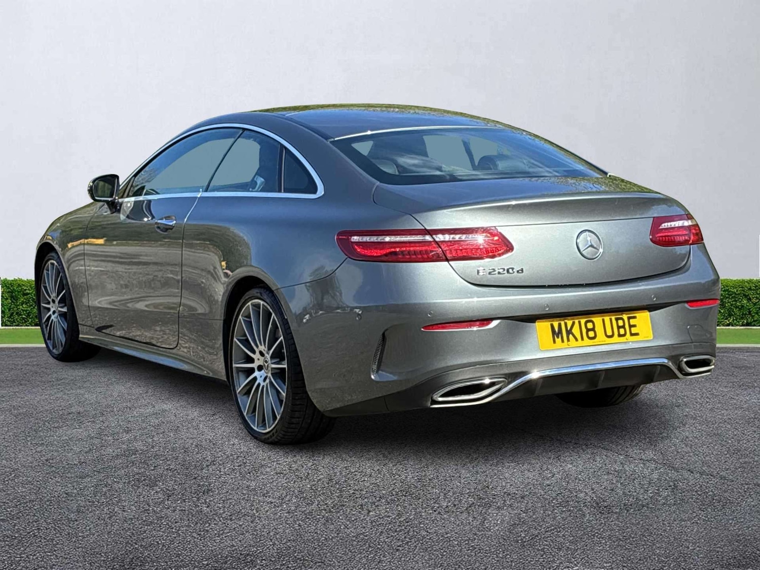 Used Mercedes-Benz E Class 2018 for sale - 78192186: Photo 2