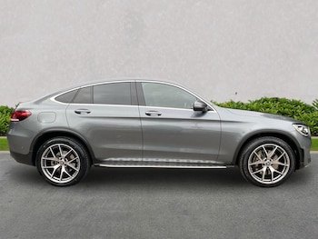 Used Mercedes-Benz GLC 2022 for sale - 76525809: Photo