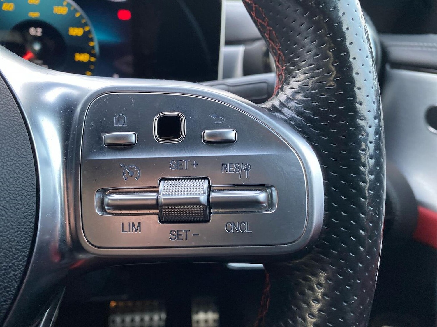 Used Mercedes-Benz CLA 2020 for sale - 76794859: Photo 27