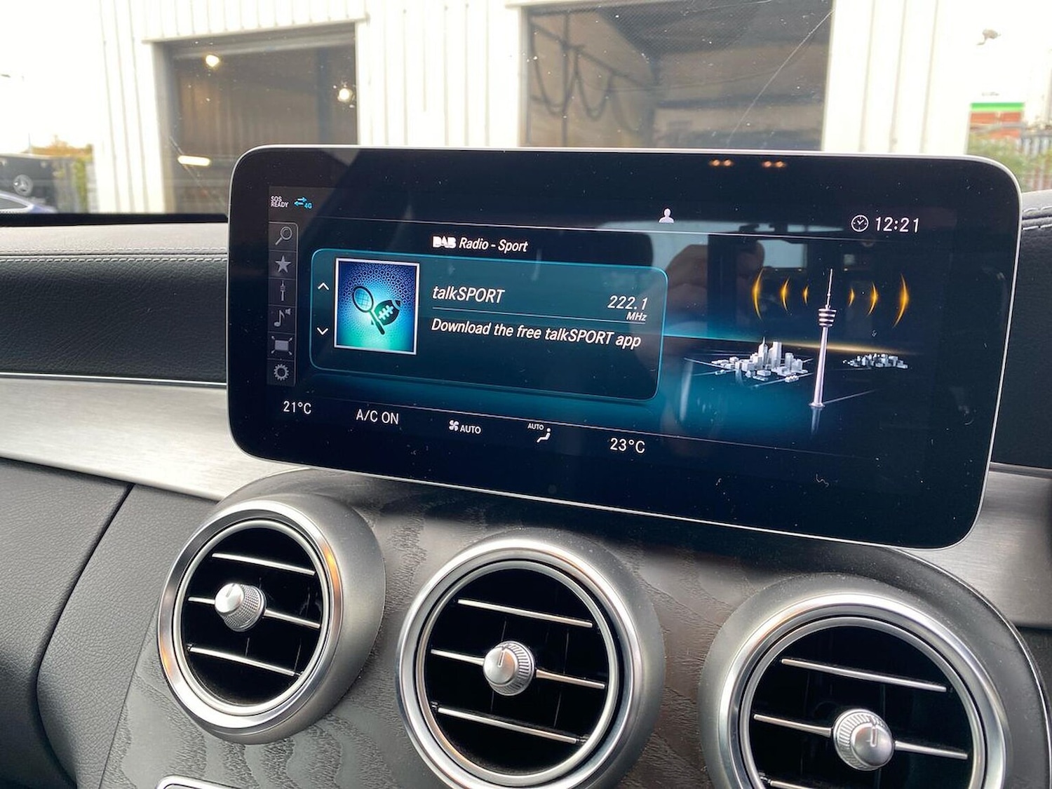 Used Mercedes-Benz C Class 2019 for sale - 76407392: Photo 11