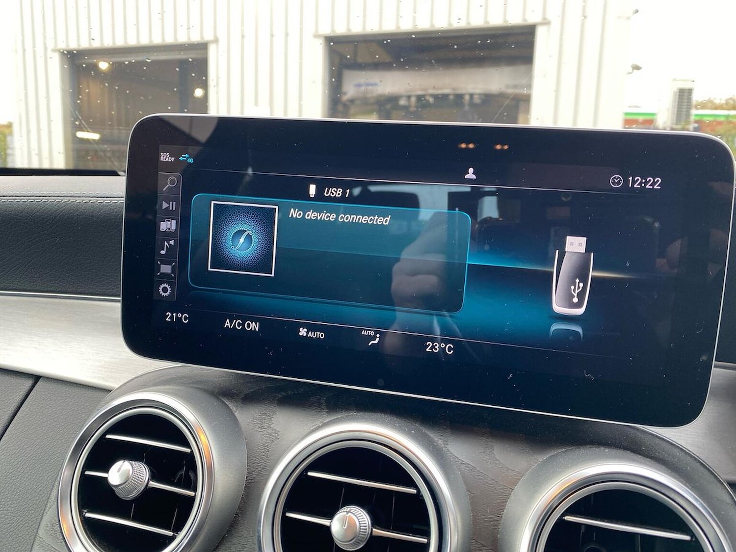 Used Mercedes-Benz C Class 2019 for sale - 76407392: Photo 25