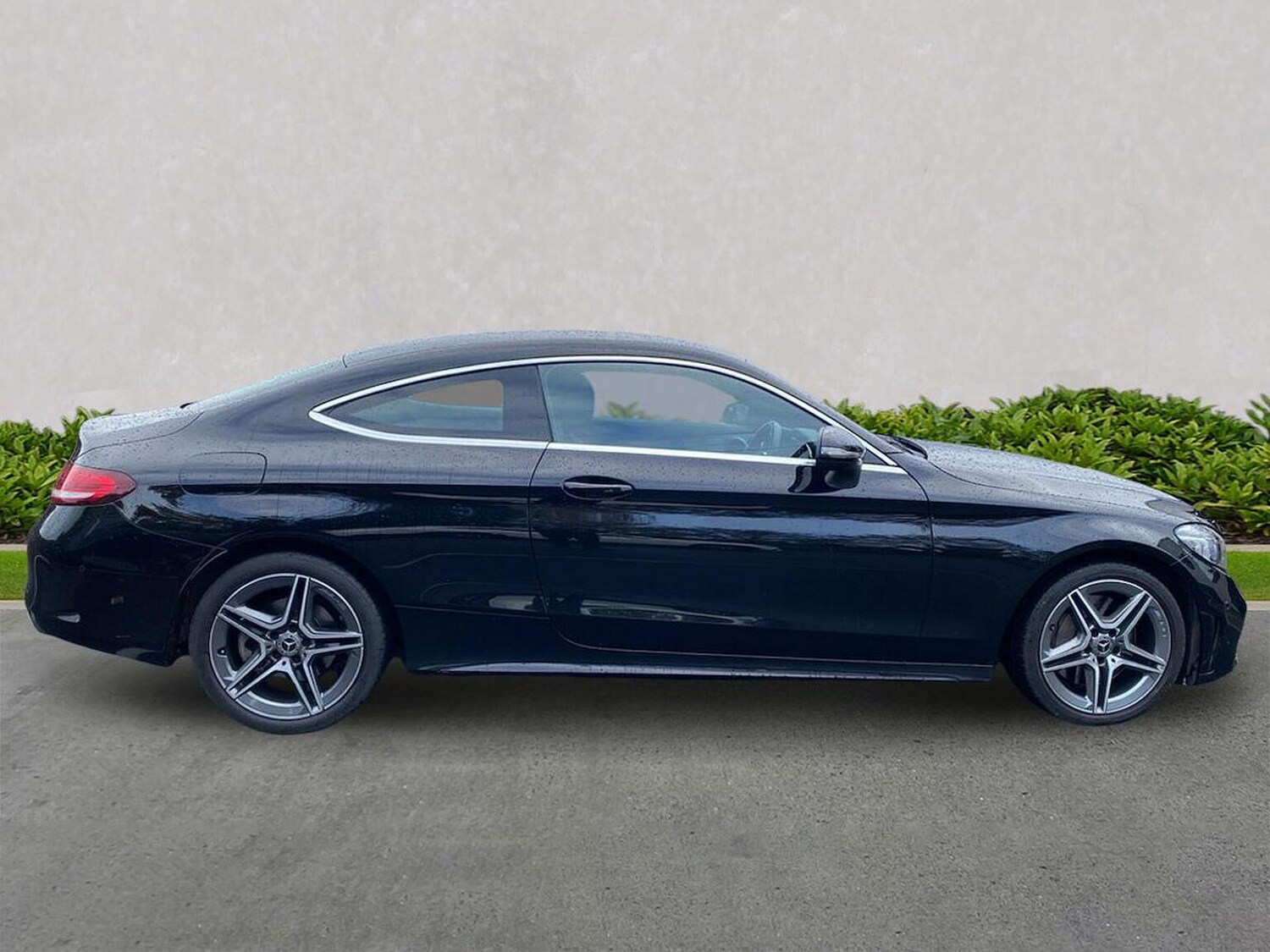 Used Mercedes-Benz C Class 2019 for sale - 76407392: Photo 3