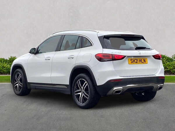 Used Mercedes-Benz GLA 2021 for sale - 76300786: Photo 2