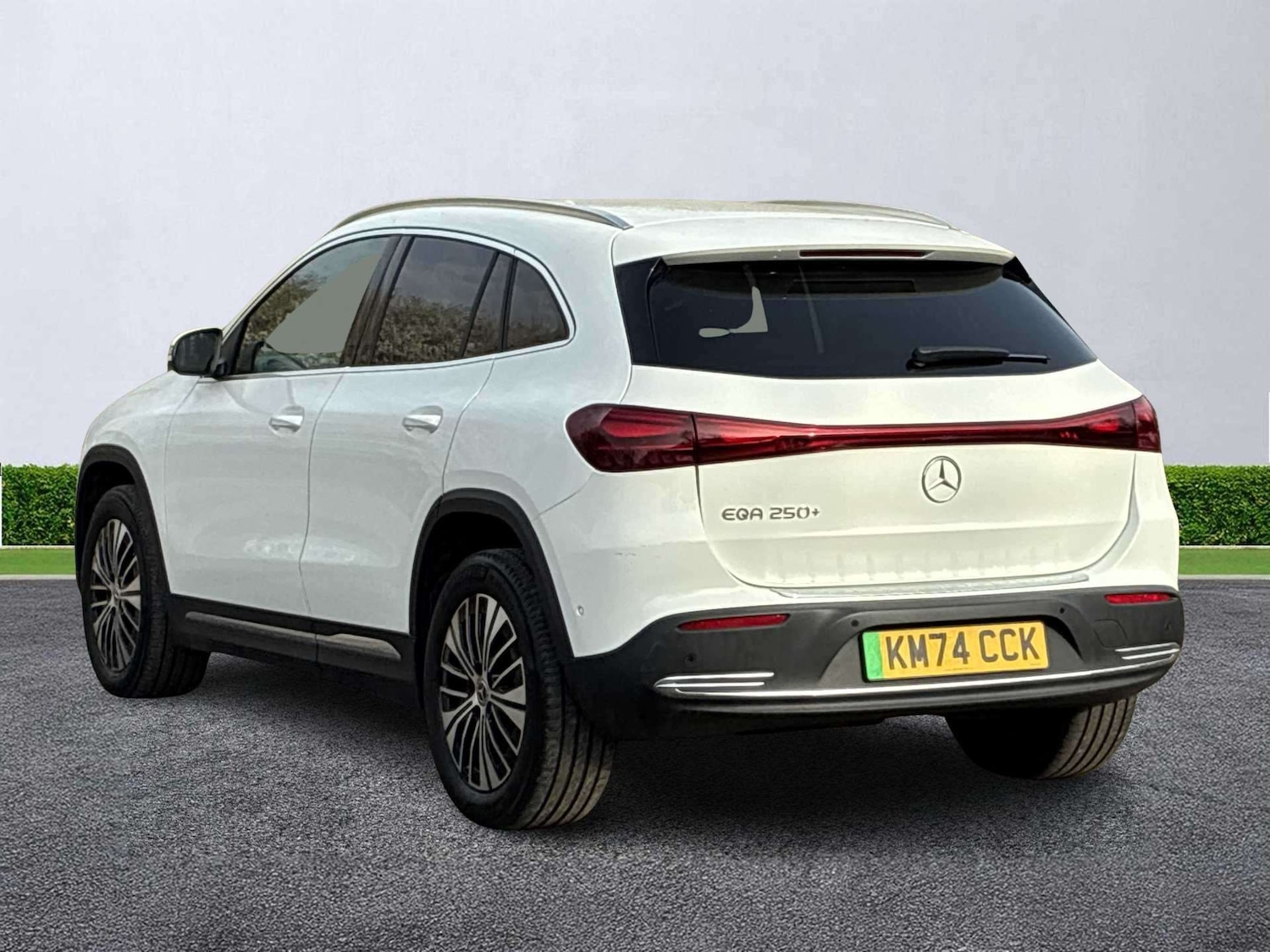 Used Mercedes-Benz EQA 2024 for sale - 78026137: Photo 2