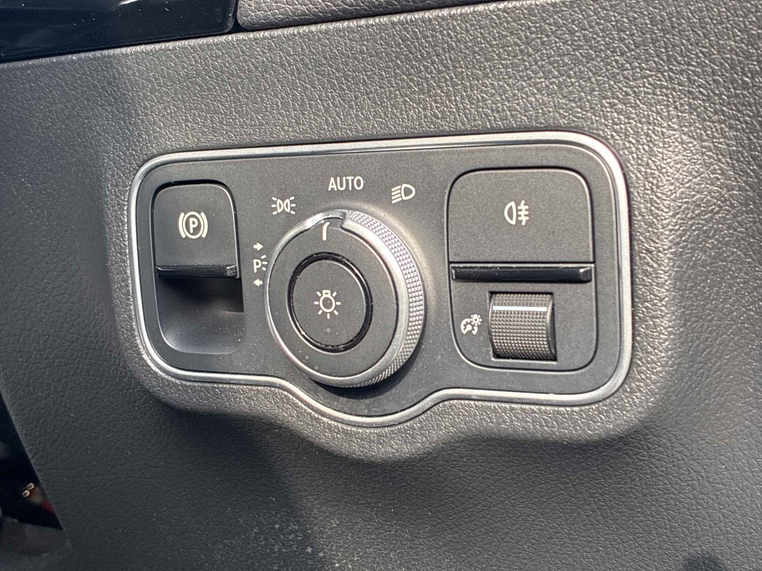 Used Mercedes-Benz EQA 2024 for sale - 78026137: Photo 33