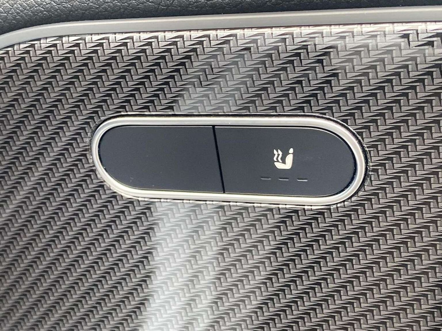 Used Mercedes-Benz GLA 2023 for sale - 77618364: Photo 32