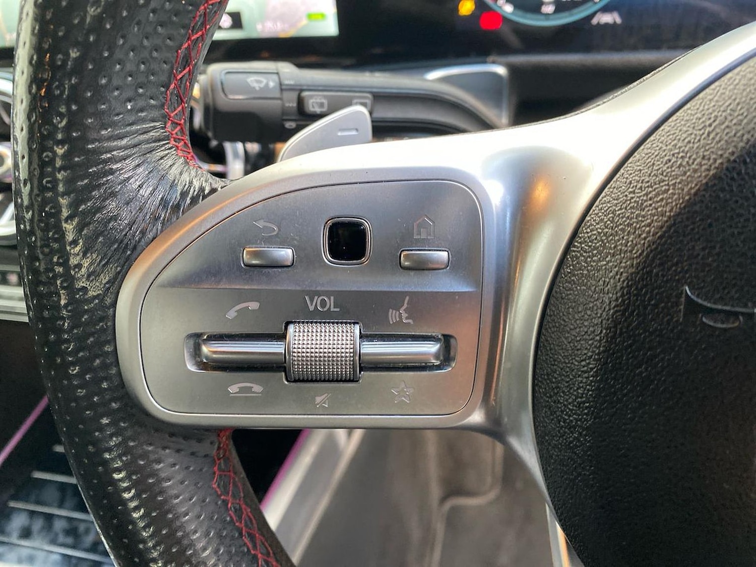 Used Mercedes-Benz GLB 2021 for sale - 76335094: Photo 26
