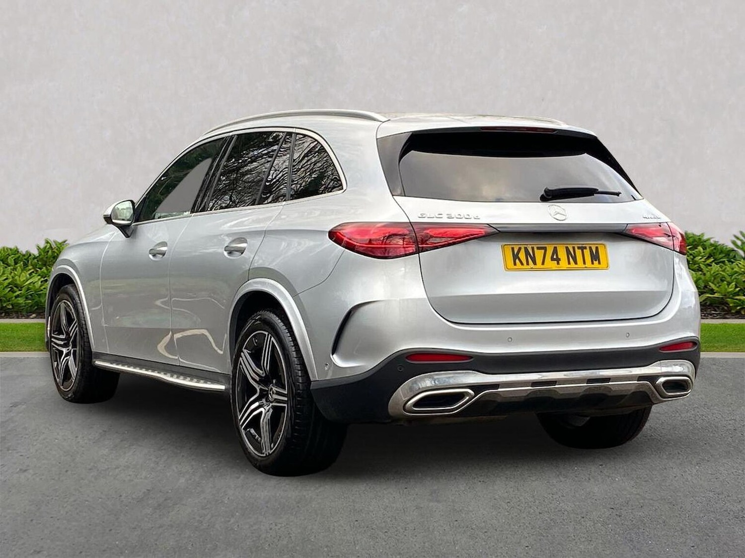 Used Mercedes-Benz GLC 2024 for sale - 76885037: Photo 2