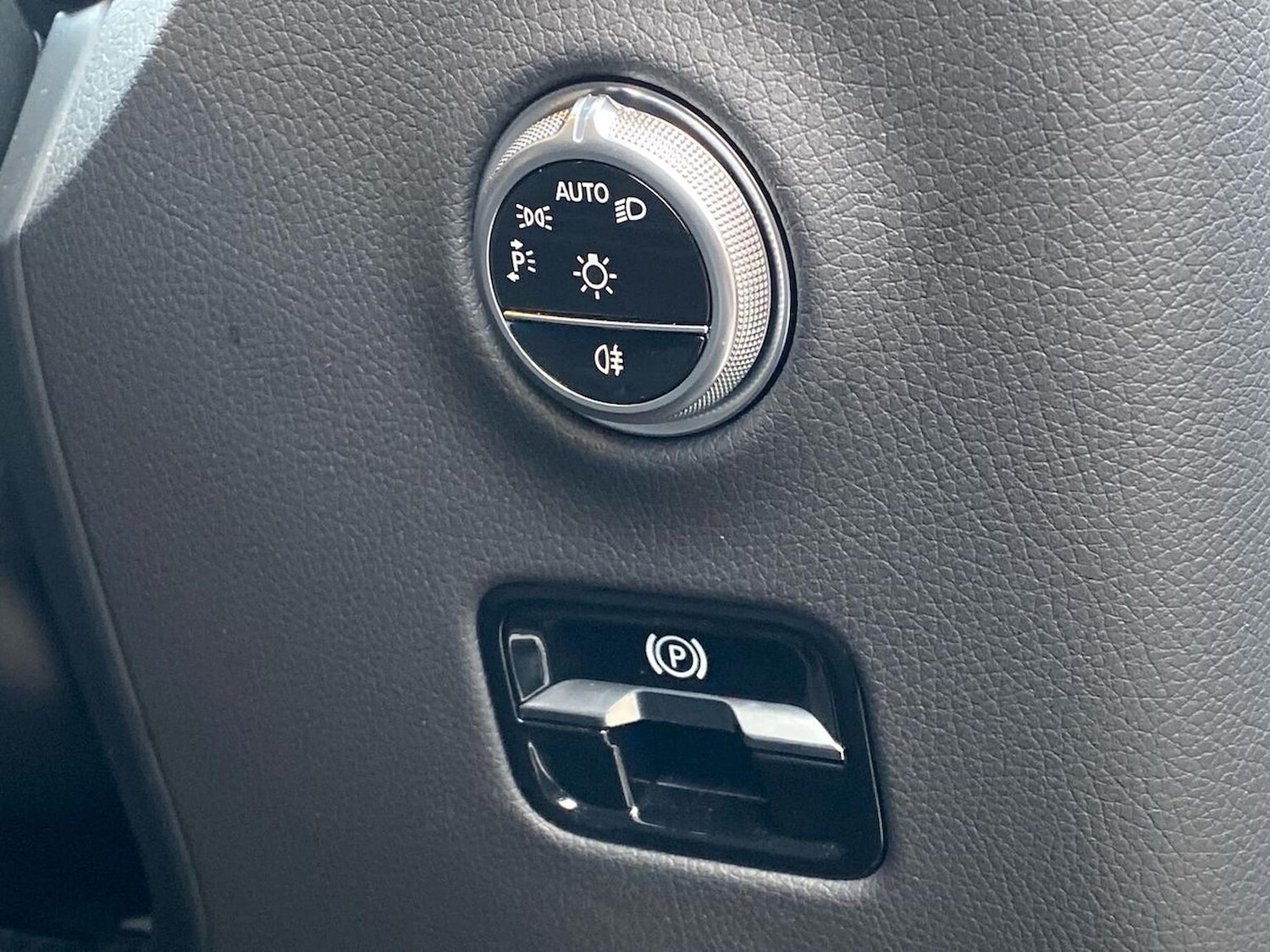 Used Mercedes-Benz GLC 2024 for sale - 76885037: Photo 22