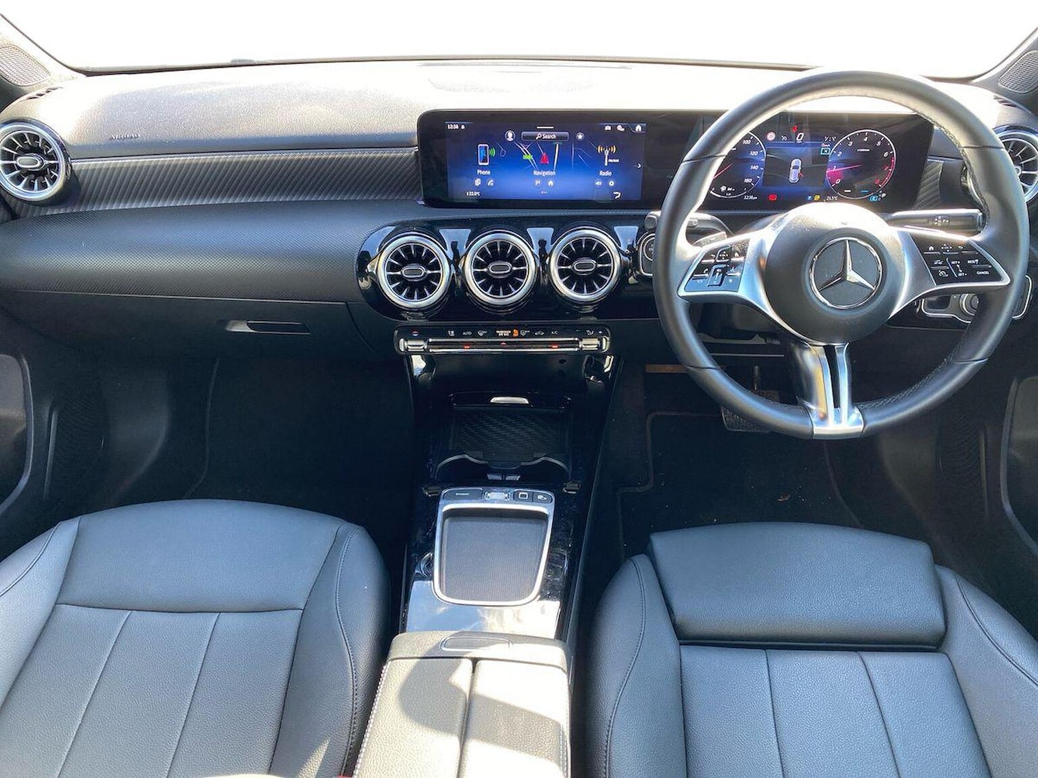 Used Mercedes-Benz A-Class 2025 for sale - 76097649: Photo 8