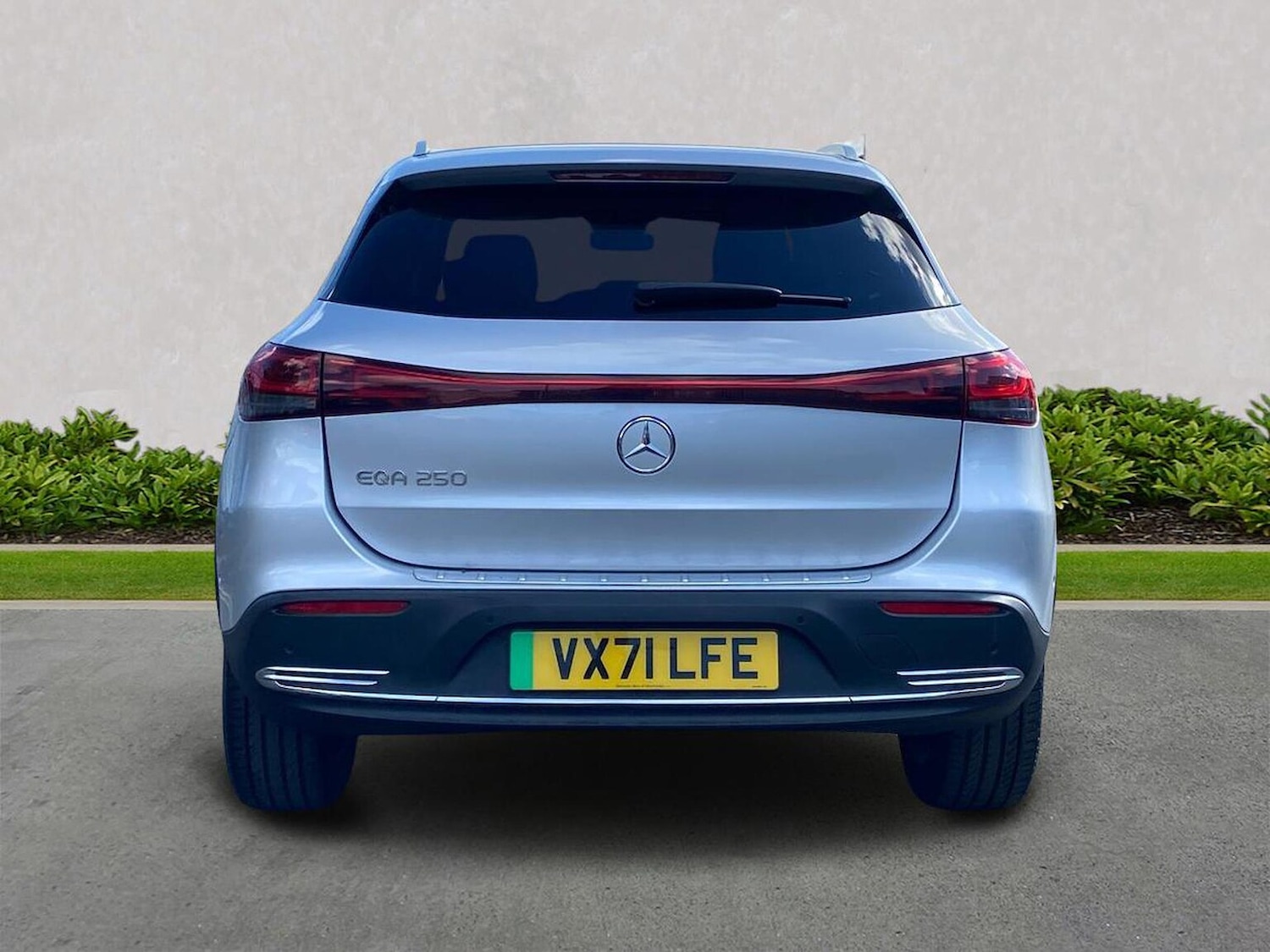 Used Mercedes-Benz EQA 2021 for sale - 76076375: Photo 4