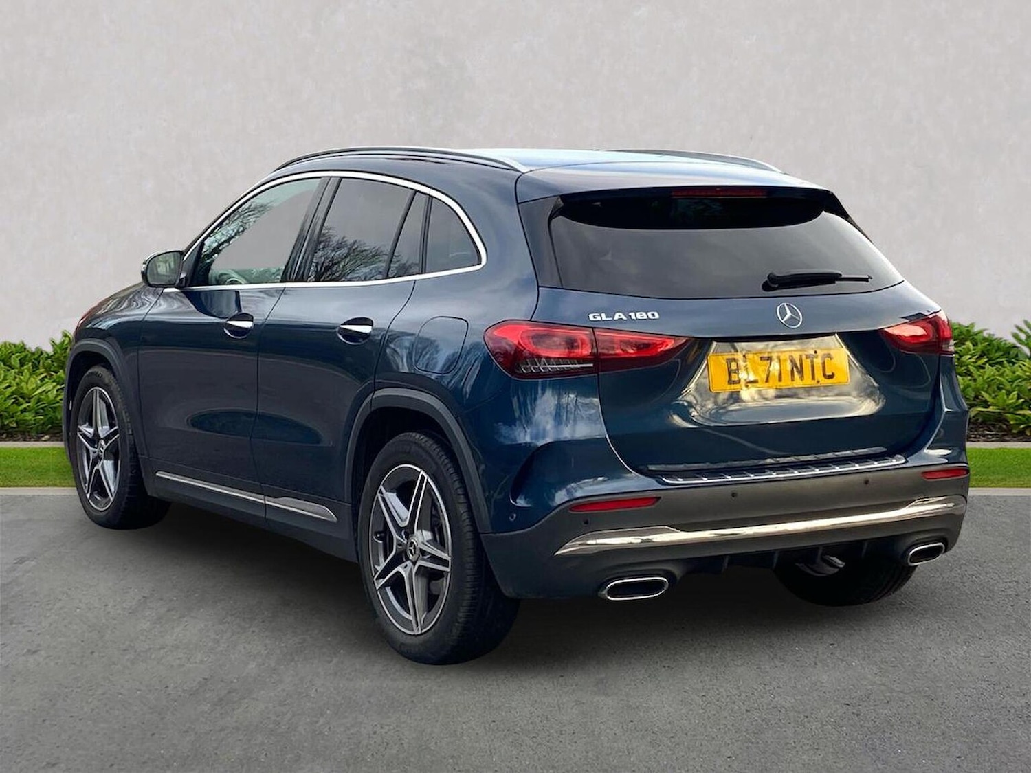 Used Mercedes-Benz GLA 2022 for sale - 76794887: Photo 2