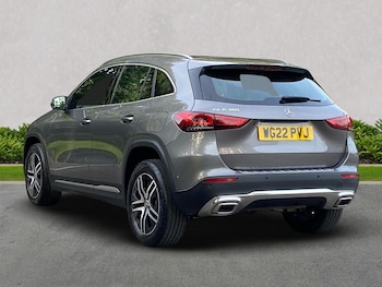 Used Mercedes-Benz GLA 2022 for sale - 76010975: Photo 2