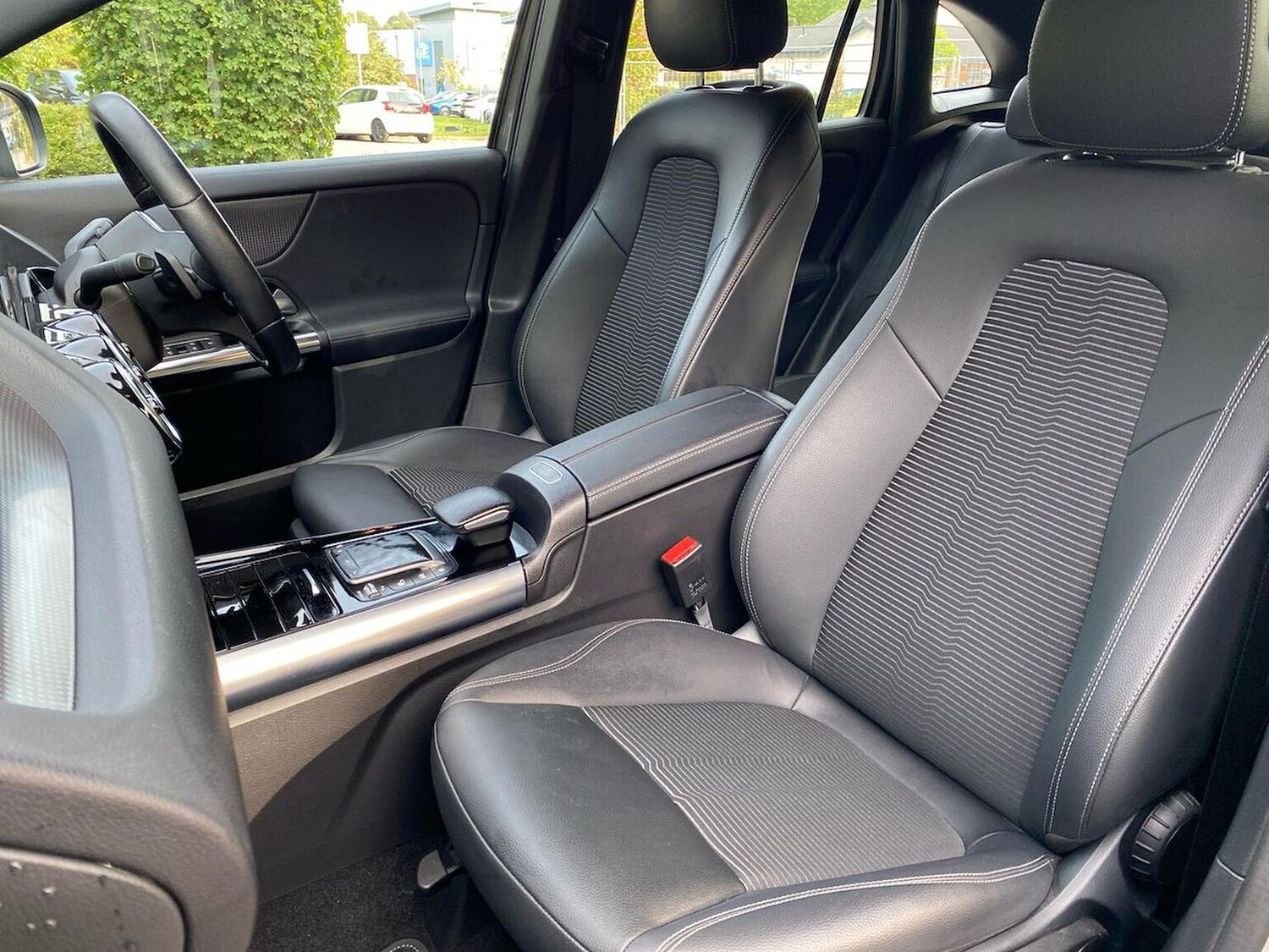 Used Mercedes-Benz GLA 2022 for sale - 76010975: Photo 31