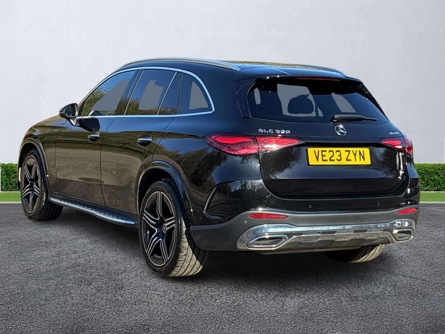 Used Mercedes-Benz GLC 2023 for sale - 78196178: Photo 2