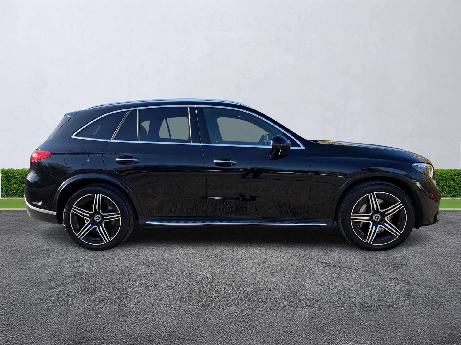 Used Mercedes-Benz GLC 2023 for sale - 78196178: Photo 3