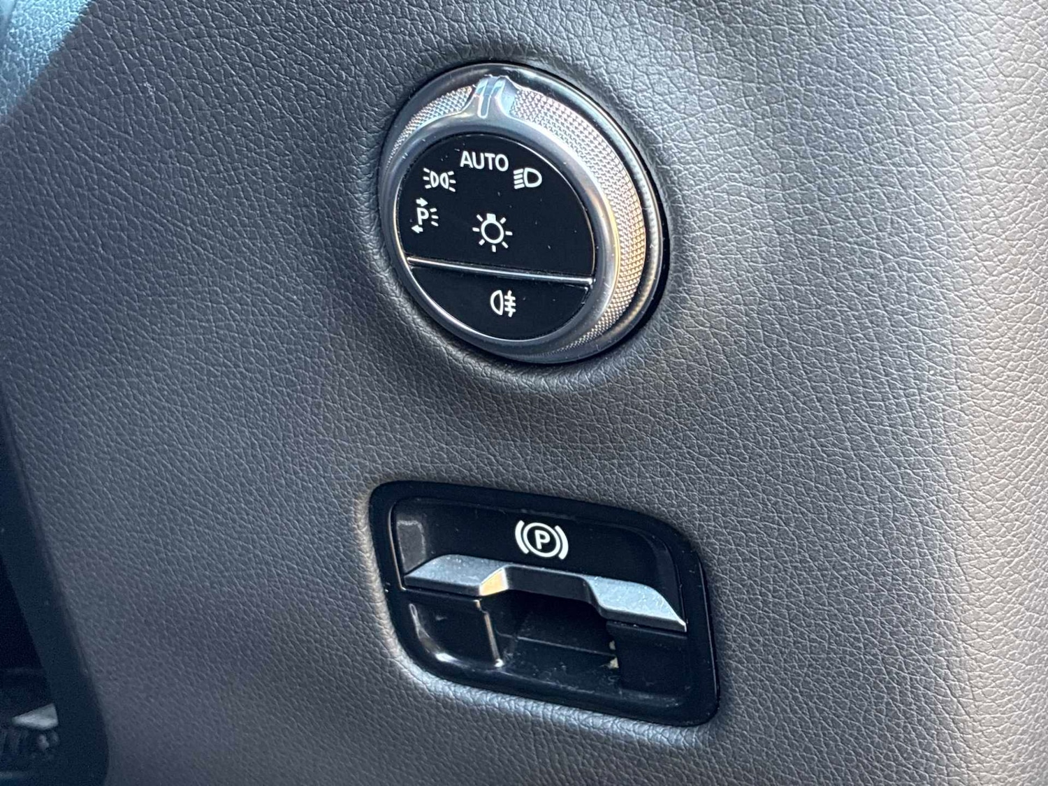 Used Mercedes-Benz GLC 2023 for sale - 78196178: Photo 30