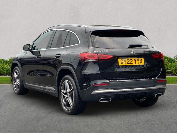 Used Mercedes-Benz GLA 2022 for sale - 76299410: Photo 2