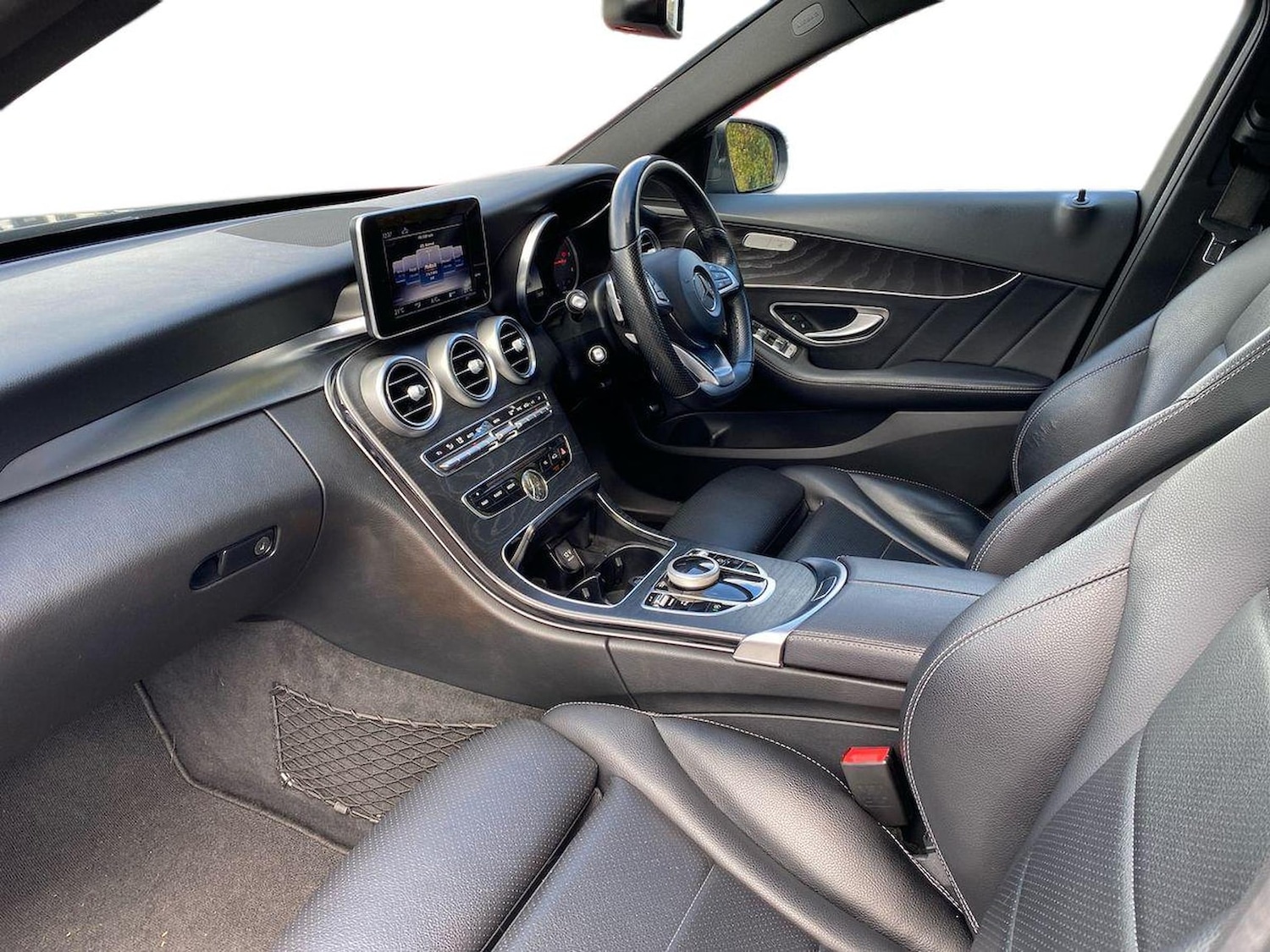 Used Mercedes-Benz C-Class 2018 for sale - 76064370: Photo 7